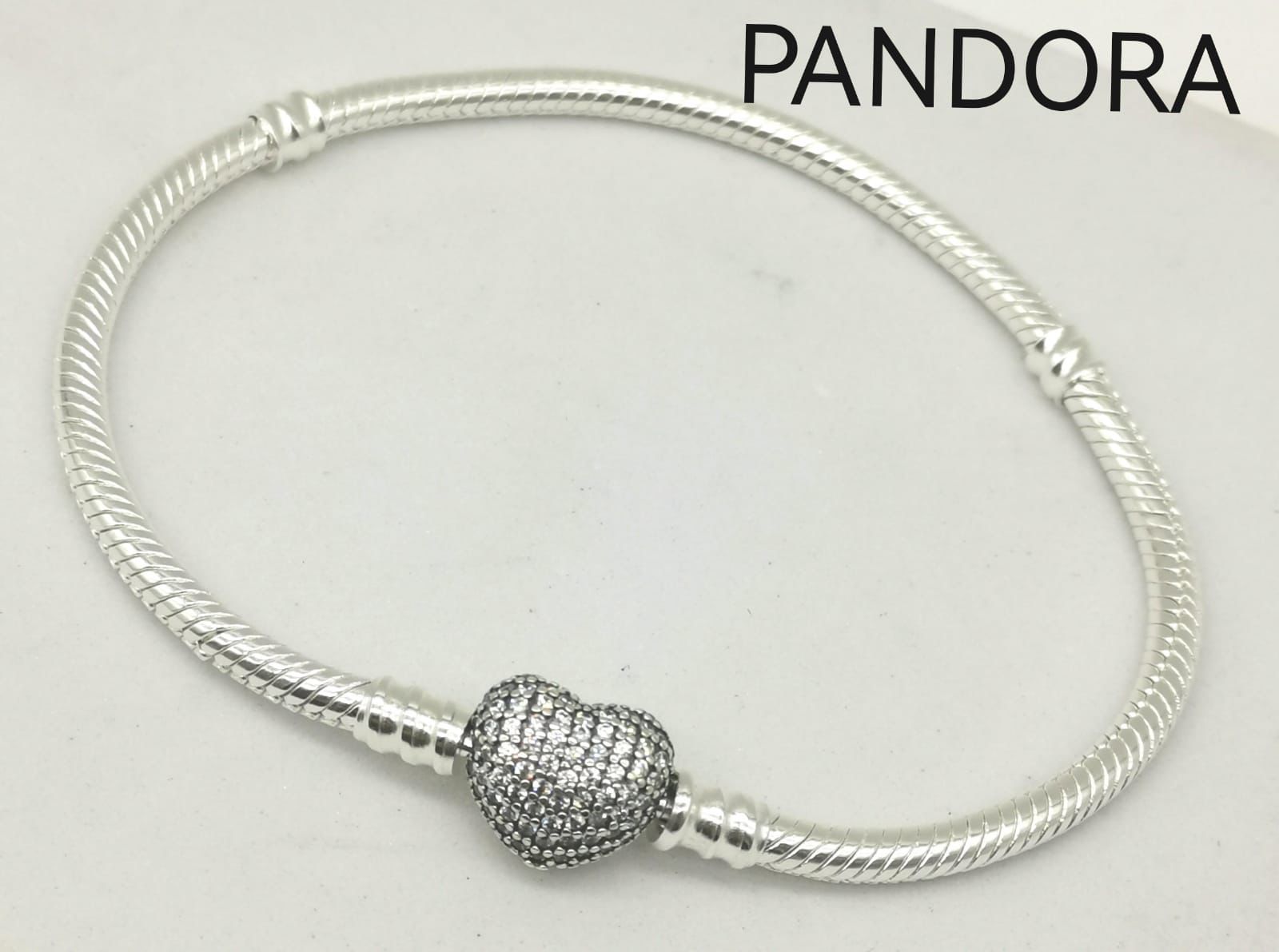 Pulsera Moments Pandora Broche Barril